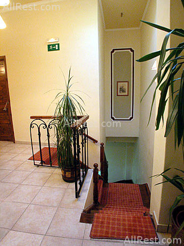 Neli Studios Hotel 7